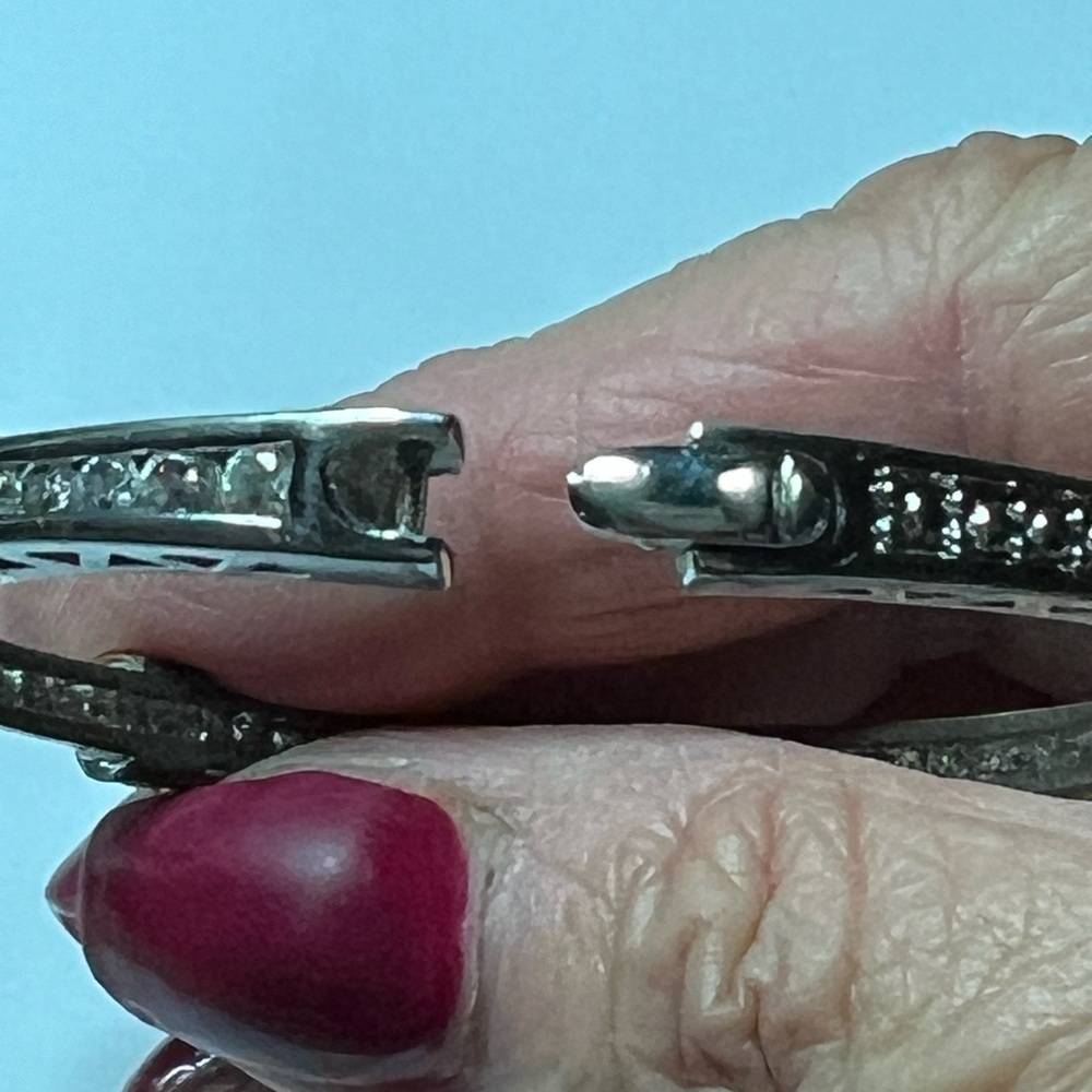 Camrose and Kross JBK Silver Rhinestone Hinged Bangle Bracelet - Picture 14 of 14